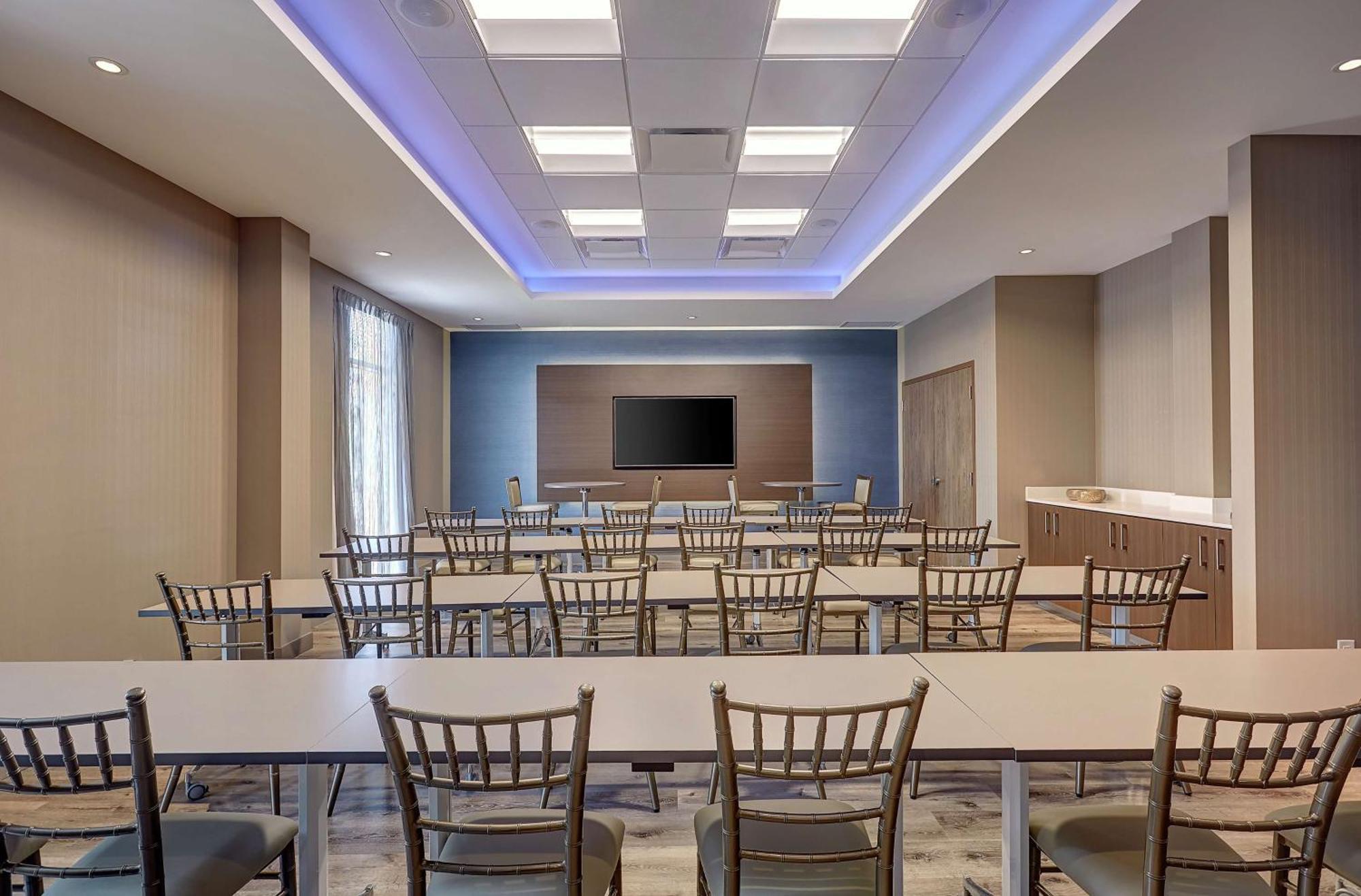 Hilton Garden Inn Toronto/Brampton West, Ontario, Canada Extérieur photo