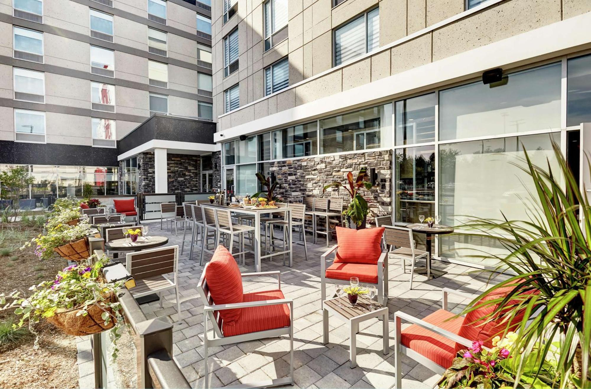 Hilton Garden Inn Toronto/Brampton West, Ontario, Canada Extérieur photo